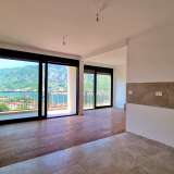  Yeni üç yatak odalı çatı katı daire, 114m2 artı 140m2 çatı terasıyla deniz ve şehir manzaralı, Dobrota-Kotor'da (Garaj alanı fiyata dahil). Dobrota 7980187 thumb2