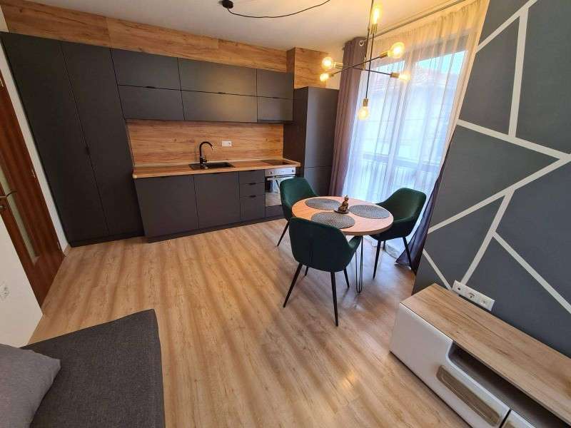 2-room apartament to rent minimum for 3 months, Wide Center, Varna.