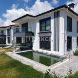  Einzel Villen mit 4 Schlafzimmern und Privatpools in Belek Antalya Serik 8180224 thumb0