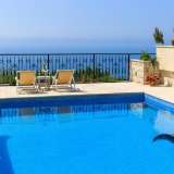  Satılık lüks villa, havuz ve panoramik deniz manzaralı 135m2 + ek daire 50m2, Rezevici-Budva. Reževići 7980671 thumb2