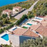  Satılık lüks villa, havuz ve panoramik deniz manzaralı 135m2 + ek daire 50m2, Rezevici-Budva. Reževići 7980671 thumb8