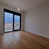  Новая трехкомнатная квартира в фантастическом месте в Тивате Тиват 7981153 thumb15