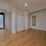 Новая трехкомнатная квартира в фантастическом месте в Тивате Тиват 7981153 thumb3