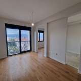  Новая трехкомнатная квартира в фантастическом месте в Тивате Тиват 7981153 thumb33
