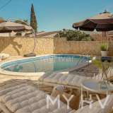  Villa mit Pool in Vrboska Jelsa 8181039 thumb2