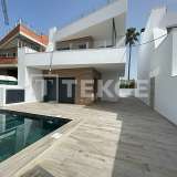 Villas Contemporaines avec Piscine Privée à Villamartin Alicante Alicante 8082200 thumb2