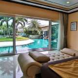  Elegant 4 big bedroom pool villa with private mooring for sale - Na jomtien... Pattaya 5182413 thumb3