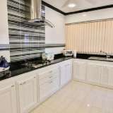  Elegant 4 big bedroom pool villa with private mooring for sale - Na jomtien... Pattaya 5182413 thumb8