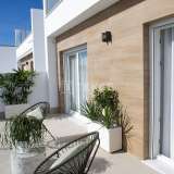  Moderne Doppelhaushälfte mit Pool in Pilar de la Horadada Alicante 8082491 thumb8