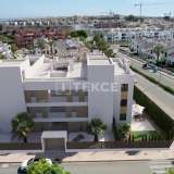  Moderne Wohnungen nahe von Einrichtungen in Villamartin Costa Blanca Alicante 8082492 thumb3