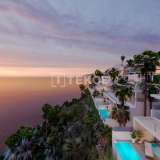  Villa's met Panoramisch Zeezicht en Zwembad in Granada Isla Canela 8082640 thumb5