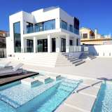  Lyxig fristående villa nära havet i Torrevieja Costa Blanca Alicante 8082660 thumb2