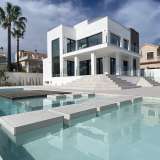  Lyxig fristående villa nära havet i Torrevieja Costa Blanca Alicante 8082660 thumb1