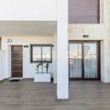  Doskonale Położone Eleganckie Apartamenty w Torrevieja Alicante 8184950 thumb5