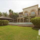  Dacha real estate is delighted to offer to the market this 6 bedroom lake view villa situated in the ever popular Emirates Hills. * 6 bedrooms* 7 bathrooms* BUA approx 15,200 sq ft* Plot 19,000 sq ft* Large kitchen  * Famil Emirates Hills 4886869 thumb9