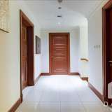  A beautiful four bedroom Townhouse plus maids is available for sale, located in the brand new building 6 of the Golden Mile.  The entrance opens into a huge living/dining space and kitchen in the far corner, there is also a massive bedroom wit Palm Jumeirah 5388654 thumb5