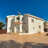  Just reduced from €595,000! Fantastic 3 bedroom villa, on large plot with sea views in Protaras!! Locations really don't get much better than this! Situated between Protaras and Pernera, this spacious villa has the benefit of being within walking di Protaras 5009581 thumb31