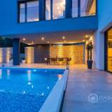  Moderne Luxusvilla mit Pool in ruhiger Lage Krk island 8109730 thumb19