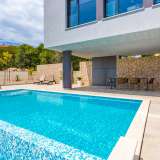  Moderne Luxusvilla mit Pool in ruhiger Lage Krk island 8109730 thumb4