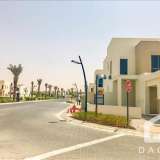  Dacha Real Estate is pleased to offer this Brand New, 3 bedroom Townhouse in Hayat, Town square.Downstairs has an open plan living and dining area with a maids room and utility cupboard. There is also ample external storage space. There are 3  Town Square 5491011 thumb9