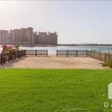  Dacha Real Estate is pleased to offer 5 bedroom Villa in Palma Residence, Palm Jumeirah Stunning view of the Palm Jumeirah & Burj Al Arab!Situated on the eastern side of Palm Jumeirah’s main trunk, the 104 Palma Residences Townhouses hav Palm Jumeirah 5491012 thumb8