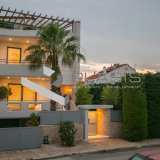  (For Rent) Residential Detached house || Athens South/Glyfada - 300 Sq.m, 5 Bedrooms, 9.000€ Athens 8192285 thumb12
