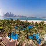  A luxurious two bedroom available for rent in the popular Fairmont Residences offering:1. Most demanded middle unit overlooking pool 2. Middle floor   3. 2 Bedroom plus maid 4. High spec interior with in-built kitchen appliances Palm Jumeirah 5394249 thumb0