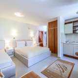  14 daireli bir villa kiralamak - Budva'nın merkezinde mükemmel bir yatırım. Budva 8094859 thumb21