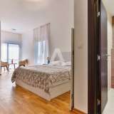 Rafailovići'de panoramik manzaralı, lüks bir şekilde döşenmiş güzel üç yatak odalı daire Rafailovici 8095415 thumb10