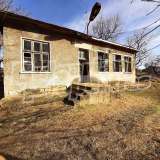  Former school in Tryavna Balkan mountain near SPA resort Tryavna city 8095429 thumb0