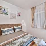  Yeni lüks döşenmiş bir yatak odalı daire Bečići 8095985 thumb38