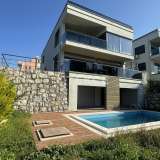  Gemeubileerde Villa met Uitzicht op Zee en Zwembad in Kuşadası Kuşadası 8096587 thumb0