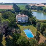  Beautiful elegant chateau for sale, built in 1815 and fully restored to a very high standard. Offering about 900 m2 of luxury renovated accommodation, comprising 4 reception rooms, 5 ensuite bedrooms. Outbuildings. Heated swimming pool 20 m x 9 m. Tennis  Condom 4099169 thumb7