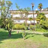  In a beautiful bourgeois residence in the centre of Beaulieu with caretaker, 2 steps from the port, beaches and shops, beautiful top floor apartment of approximately 130 m2 enjoying a beautiful view of the Port and a landscaped park with a pool. Beaulieu-sur-mer 4099083 thumb1